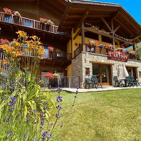 L'artisin Hotel 3*