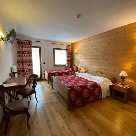 Hotel L'artisin 3*